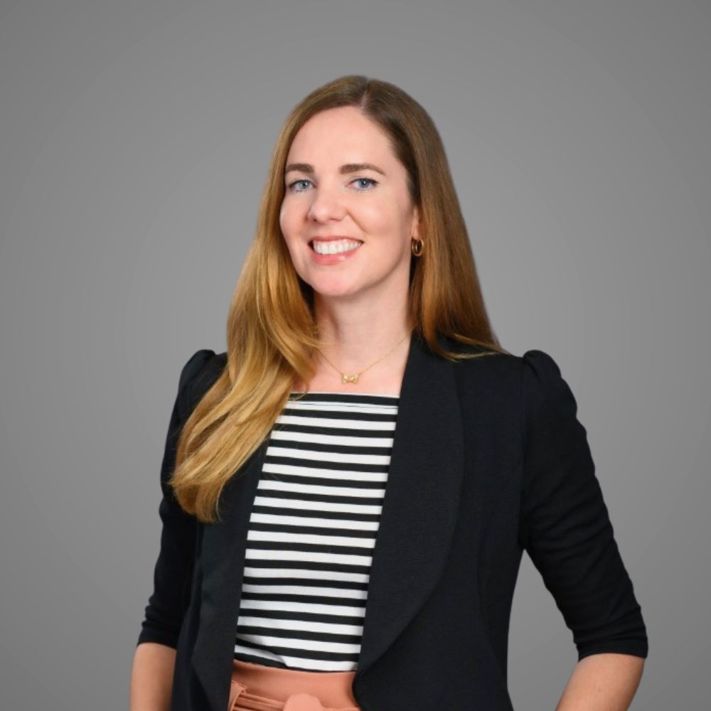 stefanie mcleod headshot